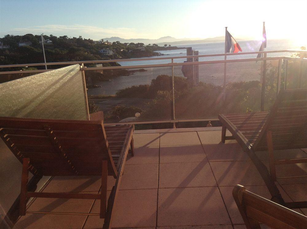 Hotel La Caravelle Frejus Bagian luar foto